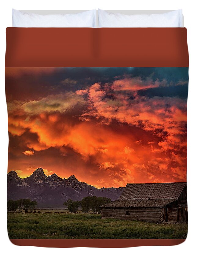 Tetons Duvet Cover featuring the photograph Grand Sunset in the Tetons by Jon Glaser