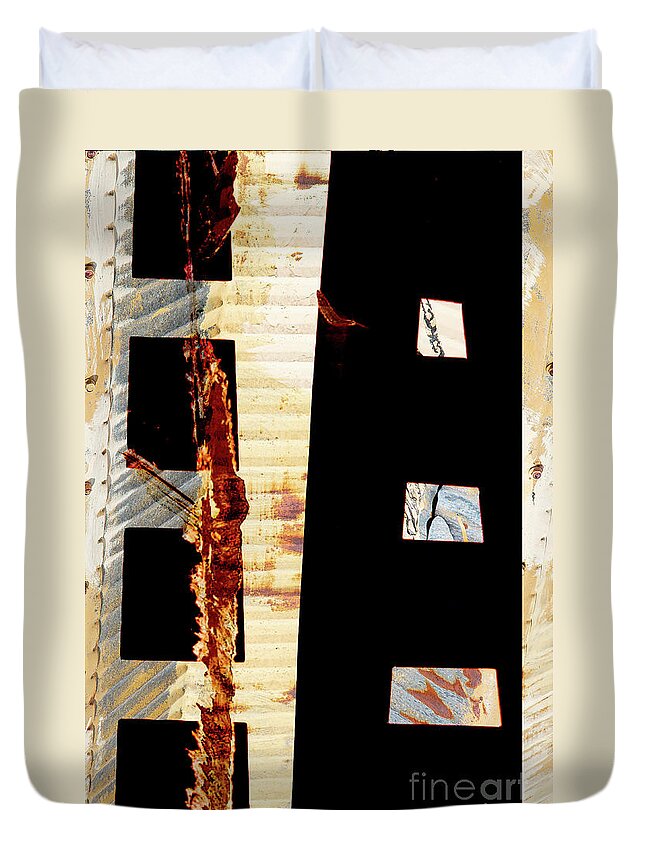Buildings Duvet Cover featuring the photograph Graphic Grunge by Marilyn Cornwell