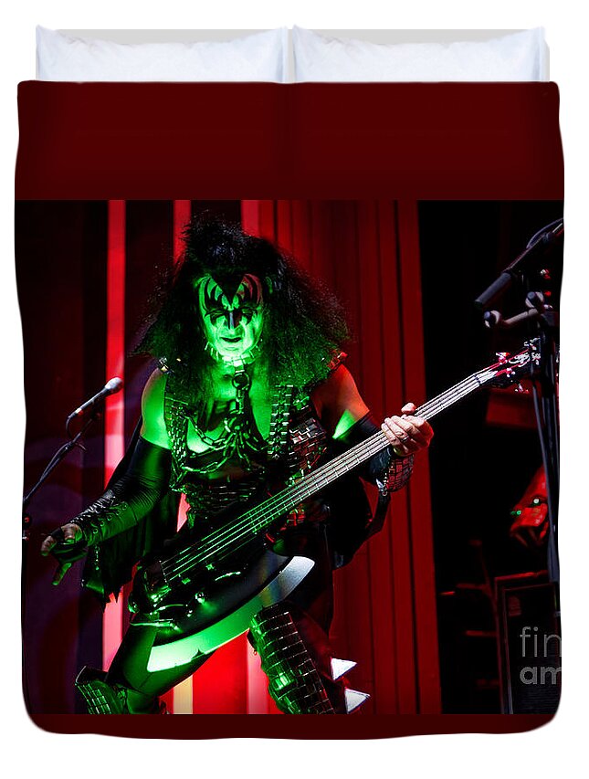 Mike Collins Duvet Cover featuring the photograph Green Demon by Paul Mashburn