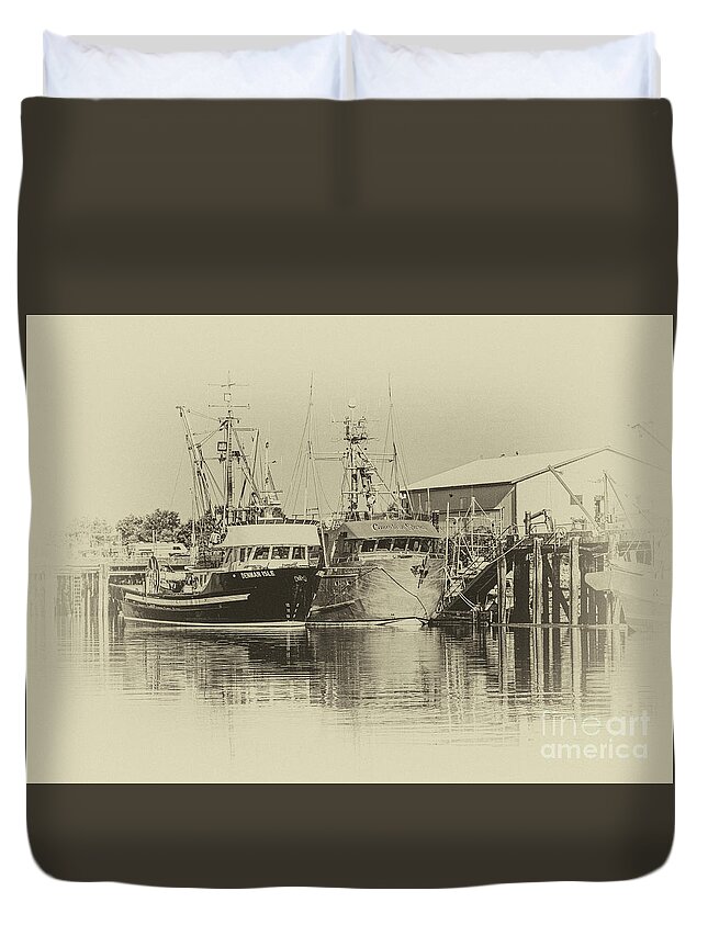 Boats Duvet Cover featuring the photograph Harbour by Jim Hatch