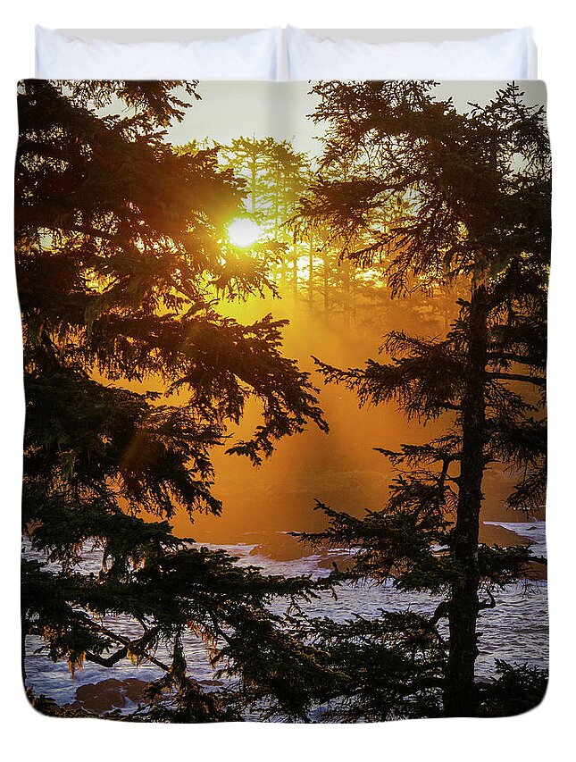 Sunrise Duvet Cover featuring the photograph Here comes the sun by Stephen Sloan