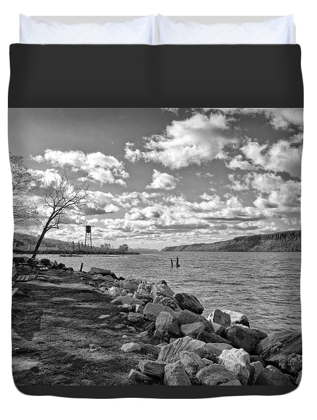 River Duvet Cover featuring the photograph Hudson River New York City View by Russ Considine