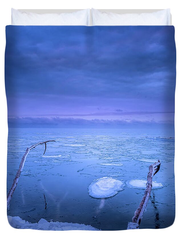 Ice Duvet Cover featuring the photograph Ice Pancakes in Pre Dawn Gloom by Paulette Marzahl