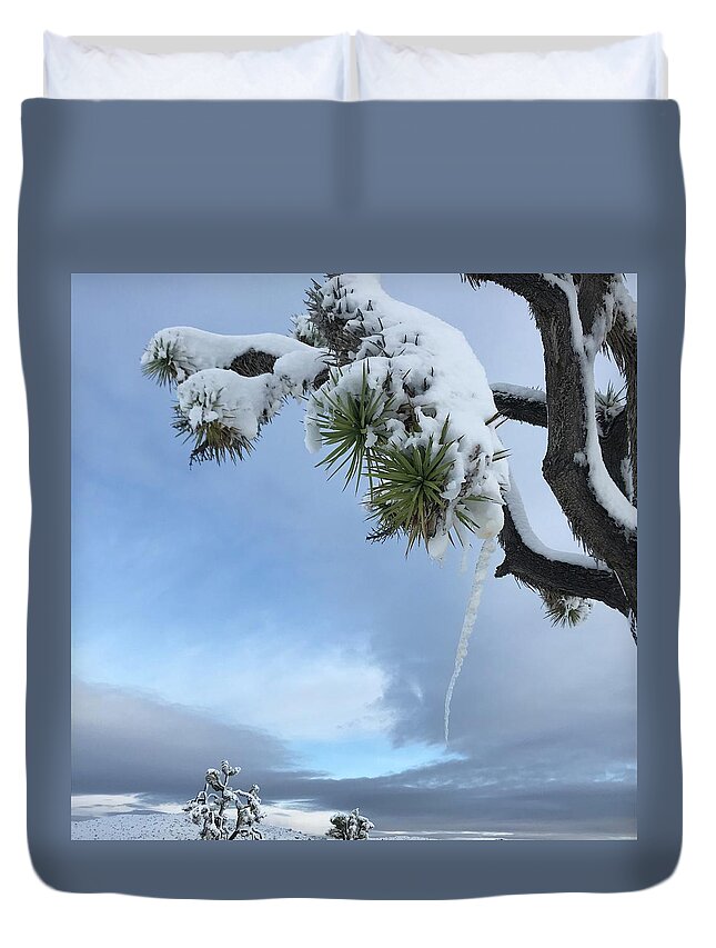 Joshua Tree Duvet Cover featuring the photograph Icicle by Perry Hoffman