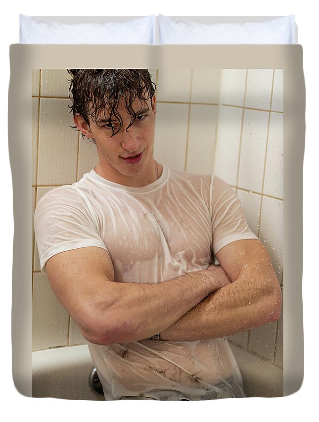 Jesse Duvet Cover featuring the photograph Jesse in the tub by Jim Whitley
