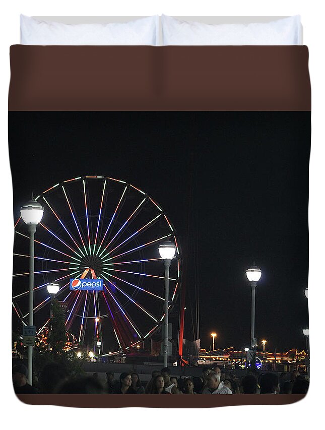 Jolly Roger Duvet Cover featuring the photograph Jolly Roger Big Wheel At Night by Robert Banach