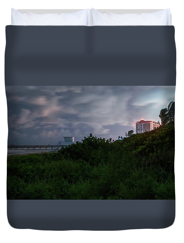 Beach Duvet Cover featuring the photograph Juno Beach by Laura Fasulo