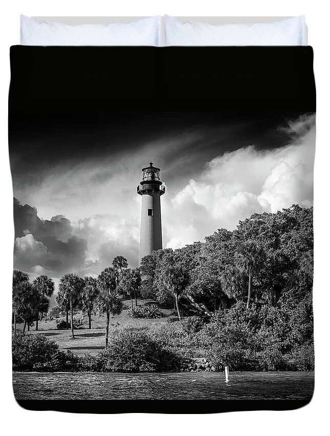 Lighthouses Duvet Cover featuring the photograph Jupiter Lighthouse bw by Laura Fasulo