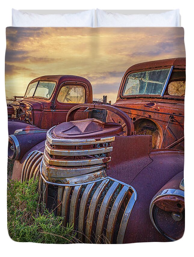 Old Cars Duvet Cover featuring the photograph Kansas Classics by Darren White