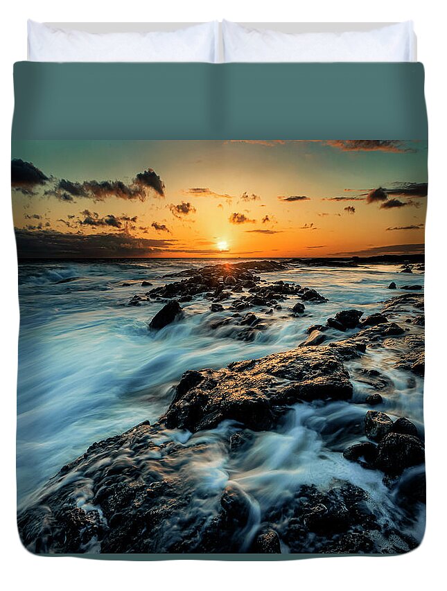 Hawaii Duvet Cover featuring the photograph Keahole Flow by Christopher Johnson