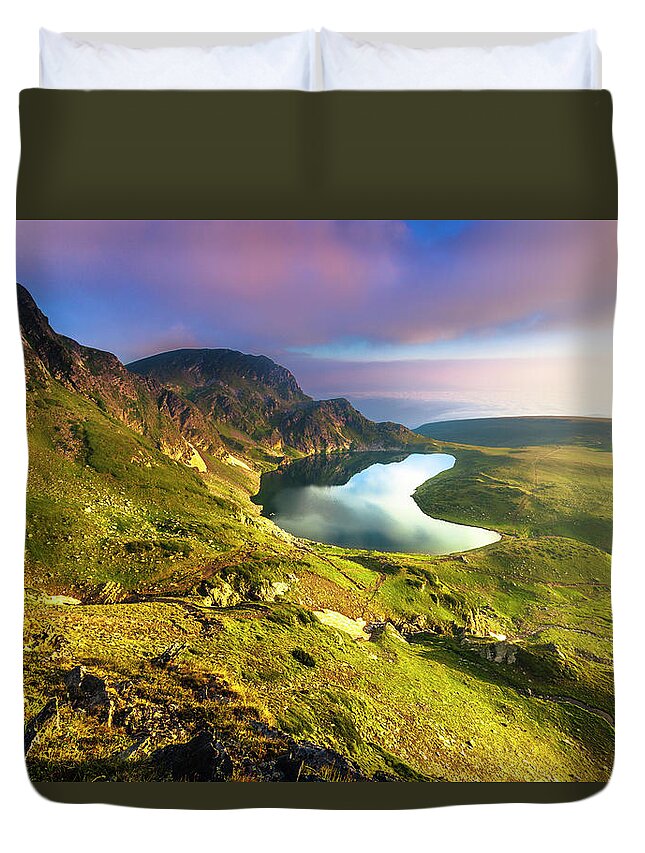 Bulgaria Duvet Cover featuring the photograph Kidney Lake by Evgeni Dinev