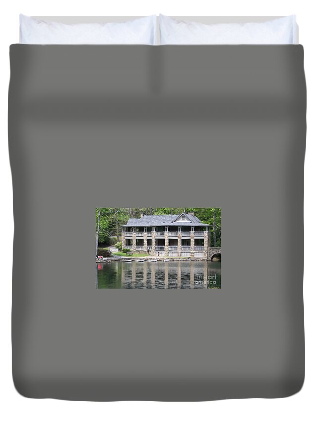 Reflection Duvet Cover featuring the photograph Lake Susan Reflection by Roberta Byram