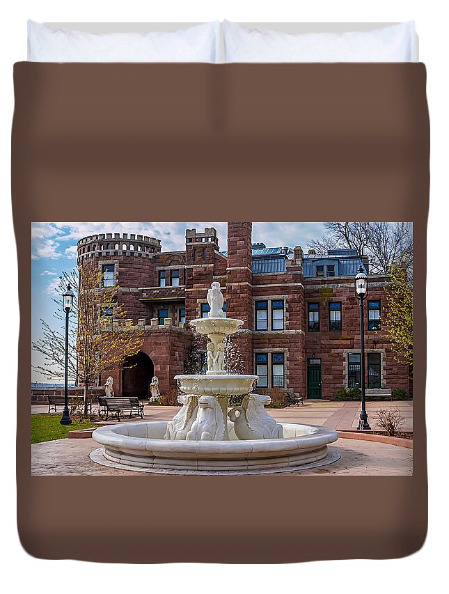 Lambert Castle Duvet Cover featuring the photograph Lambert Castle Fountain by Anthony Sacco