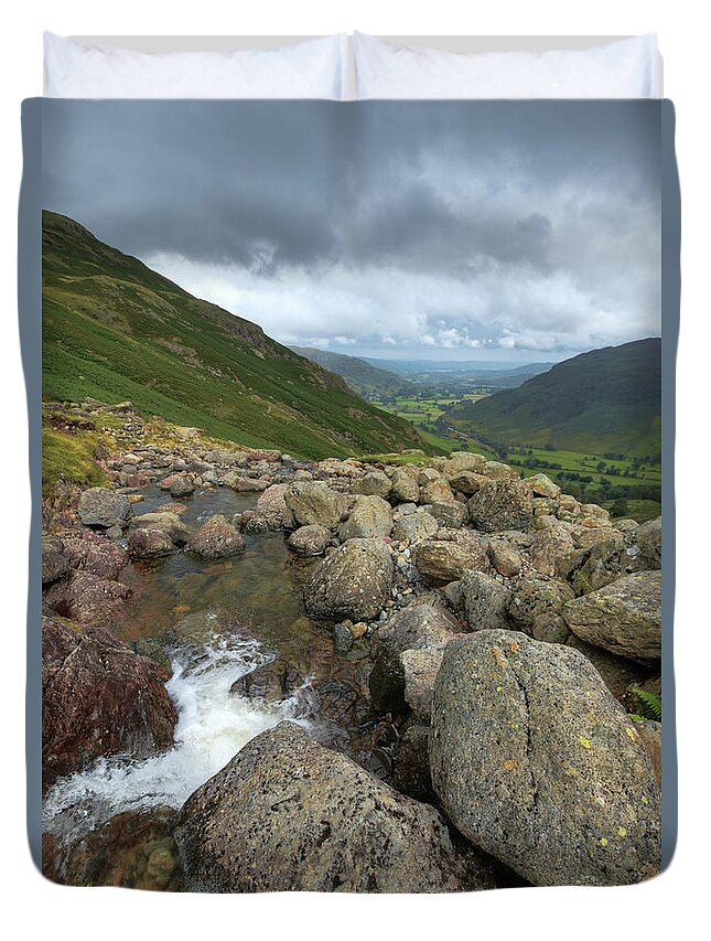 Sky Duvet Cover featuring the photograph Langdale Pikes 1.0 by Yhun Suarez