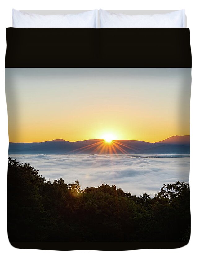 Shenandoah Valley Duvet Cover featuring the photograph Last Days of Summer 2020 by Lara Ellis