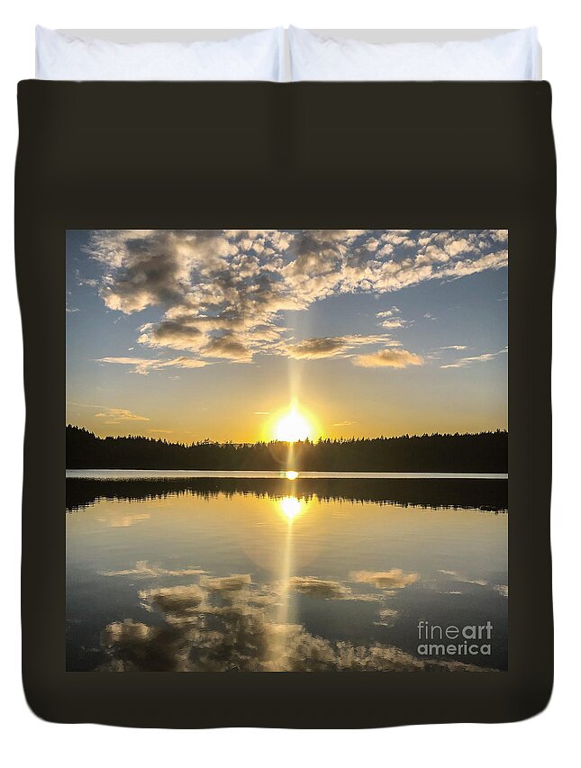 Cascade Lake. Orcas Island Duvet Cover featuring the photograph Last Light by Cascade Lake by William Wyckoff