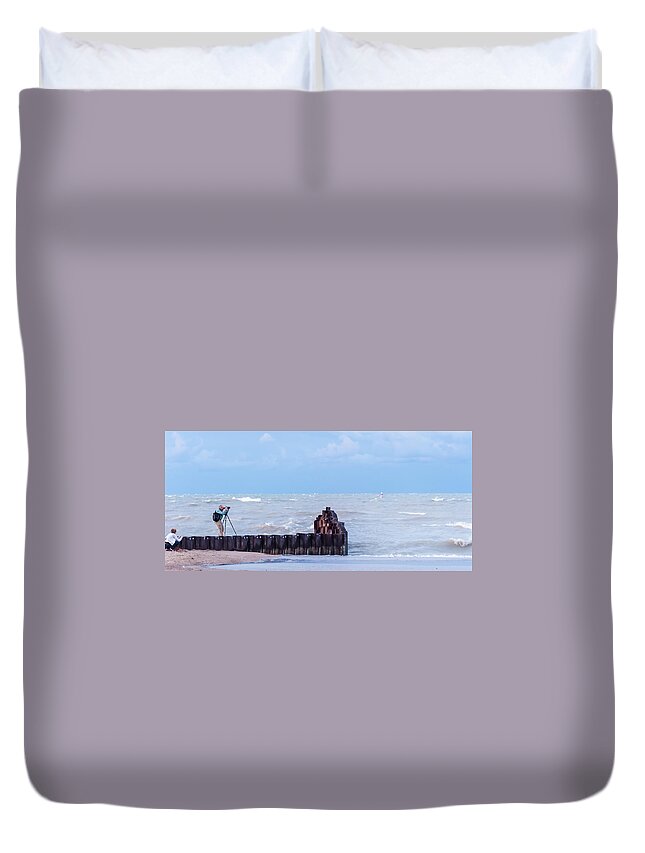 Landscape Duvet Cover featuring the photograph Looking Good by Charles McCleanon
