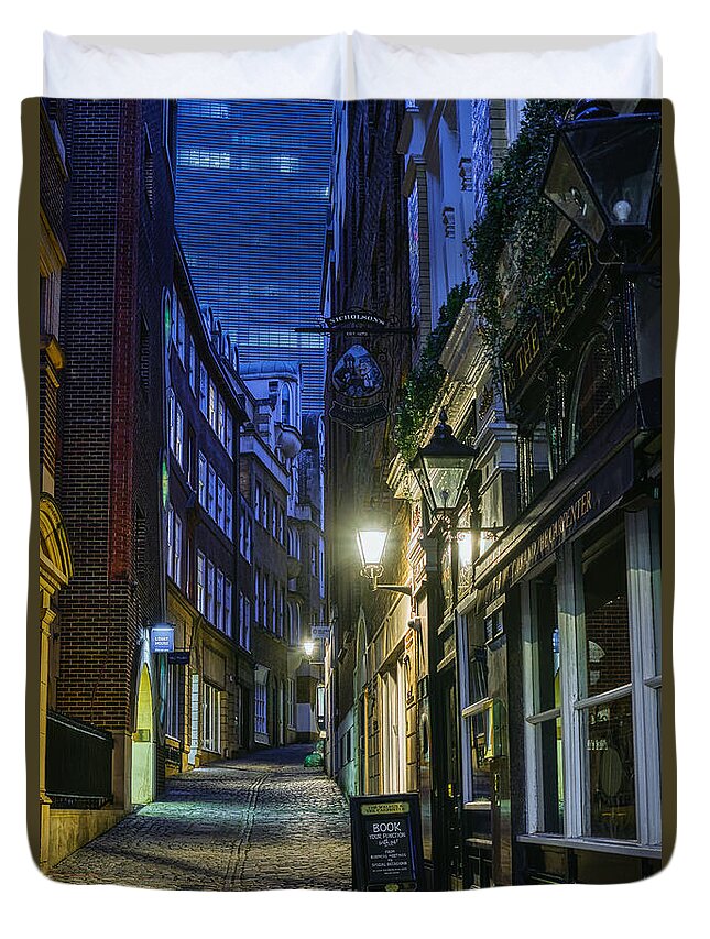 Historic Duvet Cover featuring the photograph Lovat Lane by Raymond Hill