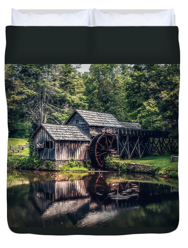 Mill Duvet Cover featuring the photograph Mabry Mill by Tricia Louque
