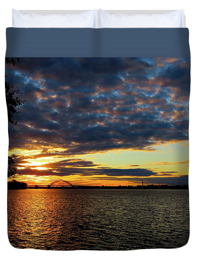 Sky Duvet Cover featuring the photograph Mackerel Sky Over the Delaware River by Linda Stern