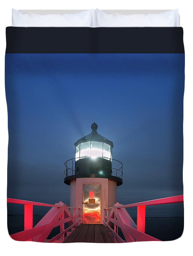 Maine Duvet Cover featuring the photograph Marshall Point Lighthouse Just Before Dawn by Kyle Lee