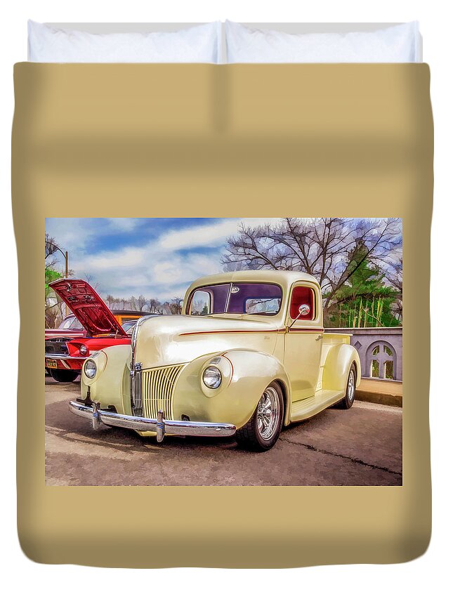 Classic Cars Duvet Cover featuring the photograph Mellow Ride by Kevin Lane
