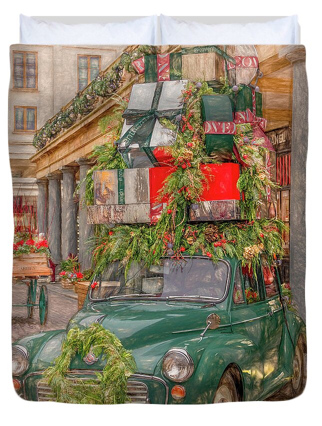 Covent Market Duvet Cover featuring the photograph Merry Christmas From London by Marcy Wielfaert