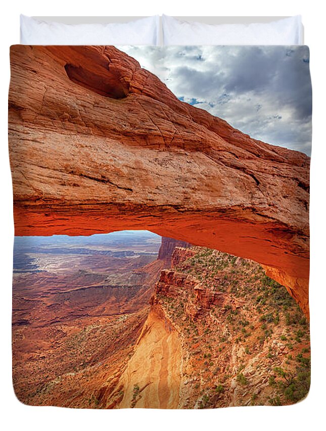 Mesa Arch Duvet Cover featuring the photograph Mesa's Drop by Darren White