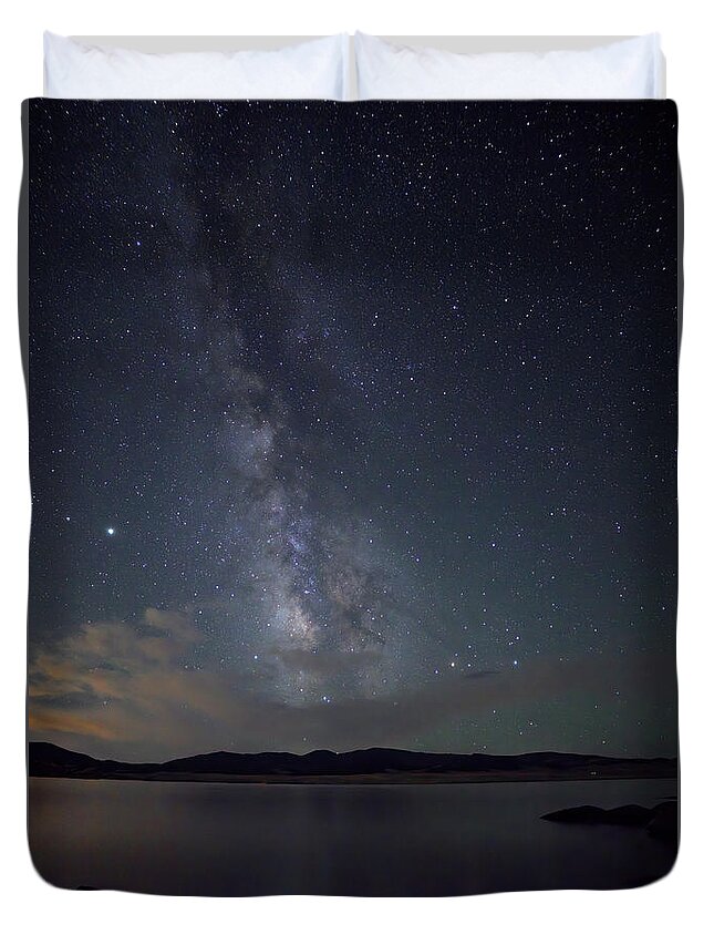 Milky Way Duvet Cover featuring the photograph Milky Way Over 11 Mile by Bob Falcone