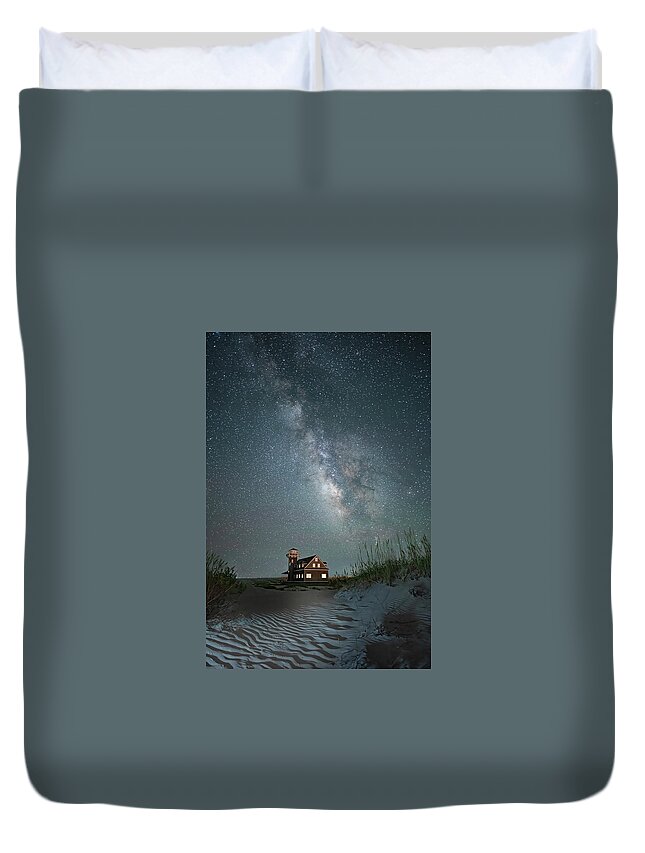  Duvet Cover featuring the photograph Milky Way over Outer Banks by Minnie Gallman