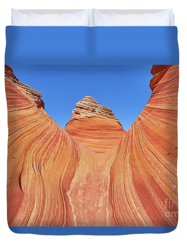 Vibrant Color Duvet Cover featuring the photograph Mini Wave by Brian Kamprath