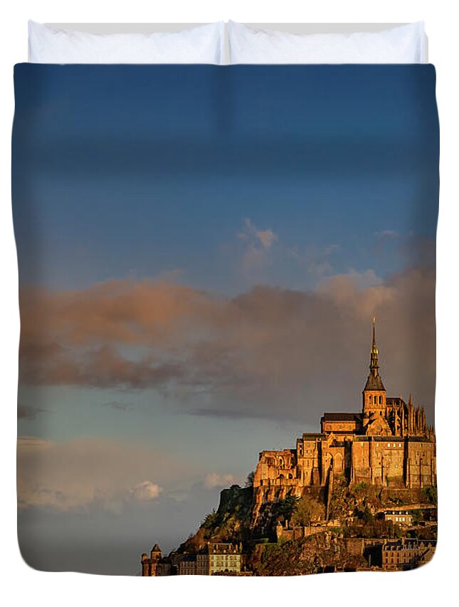 Mont-saint-michel Duvet Cover featuring the photograph Mont Saint Michel - Saint Michael's Mount by Olivier Parent