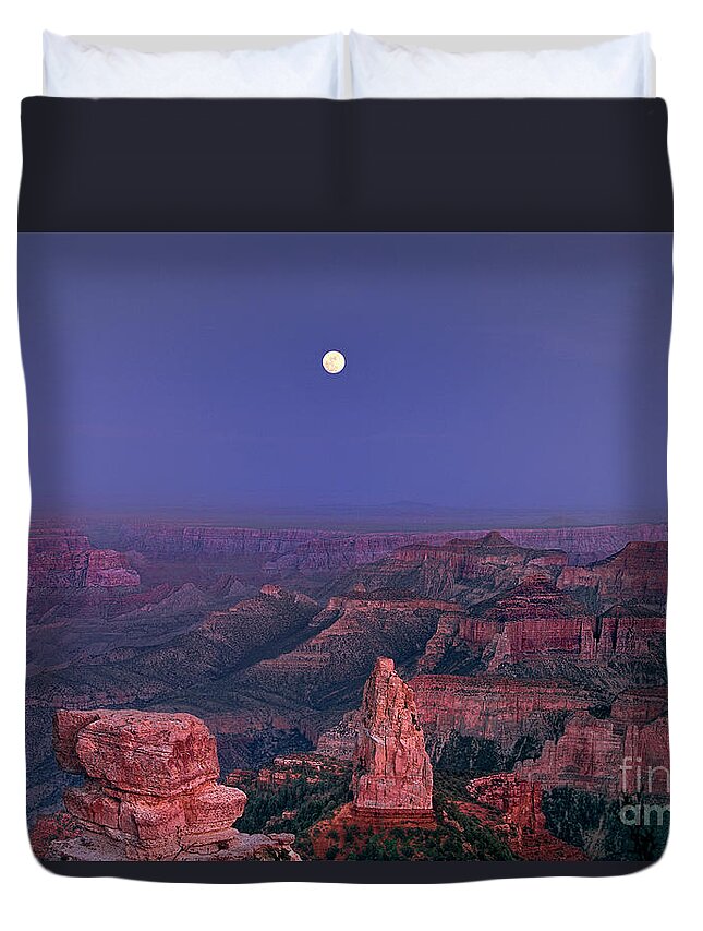 Dave Welling Duvet Cover featuring the photograph Moon Rise Over Point Imperial North Rim Grand Canyon National Park Arizona by Dave Welling