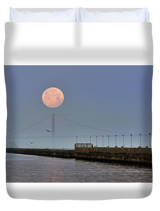 Berkeley Pier Duvet Cover featuring the photograph Moonset Over the Golden Gate by Laura Macky