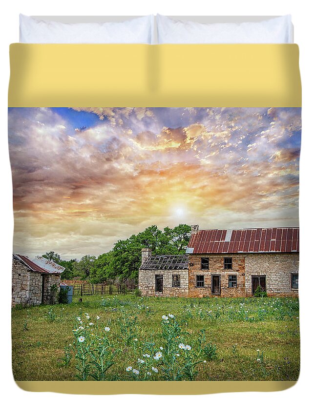Texas Hill Country Duvet Cover featuring the photograph Morning Glory at the Bluebonnet House by Lynn Bauer