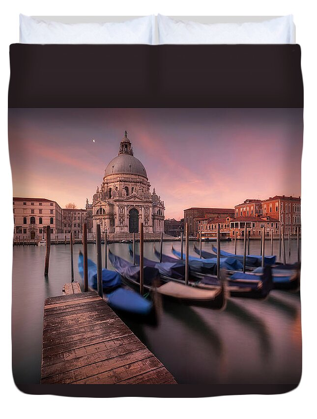 Venice Duvet Cover featuring the photograph Morning in Venice by Piotr Skrzypiec