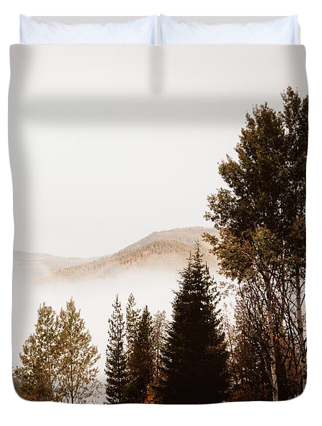 Canada Duvet Cover featuring the photograph Morning Mist by Carmen Kern