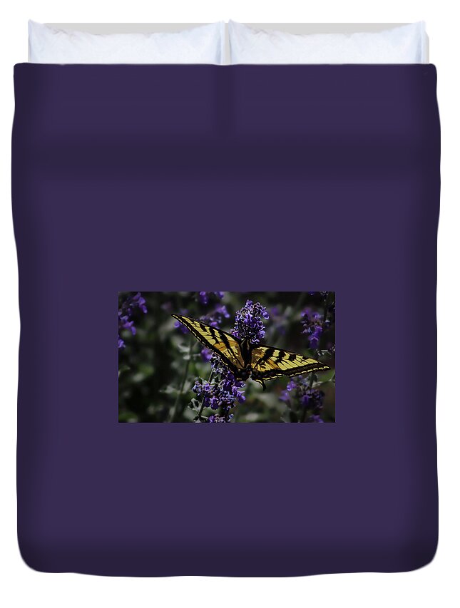 Butterfly Duvet Cover featuring the photograph Mariposan  by Laura Putman