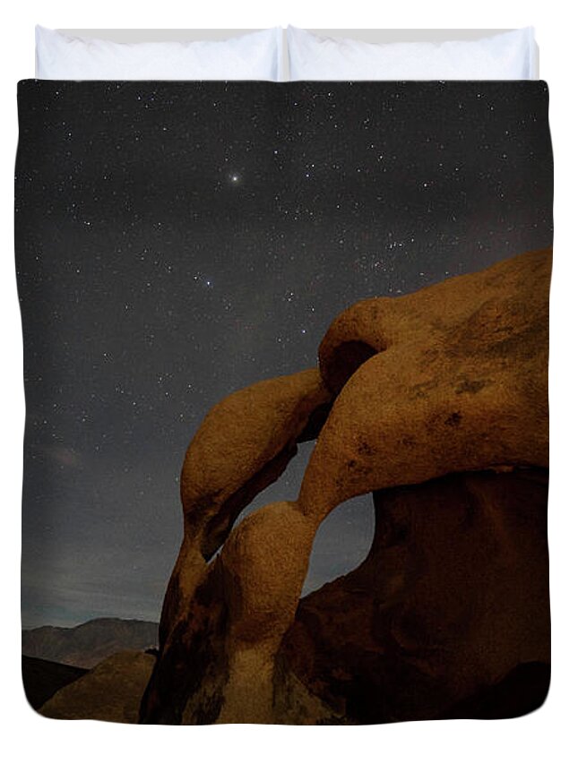 Cyclops Arch Duvet Cover featuring the photograph Night sky at Cyclops Arch by Keith Kapple