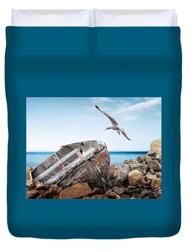 Vancouver Island Duvet Cover featuring the photograph Old Abandoned Boat by Micki Findlay