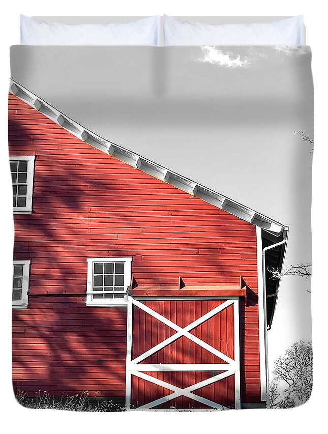 Barn Duvet Cover featuring the photograph Old Red by Bonnie Bruno