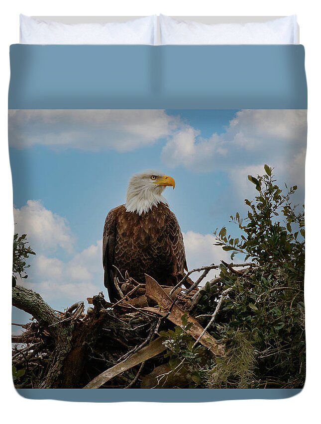 Eagle Duvet Cover featuring the photograph On Guard by Les Greenwood