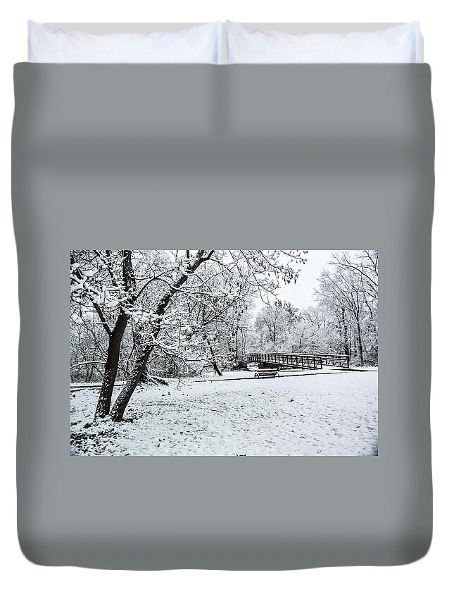 Rochester Duvet Cover featuring the photograph Over the River DSC_2758 by Michael Thomas