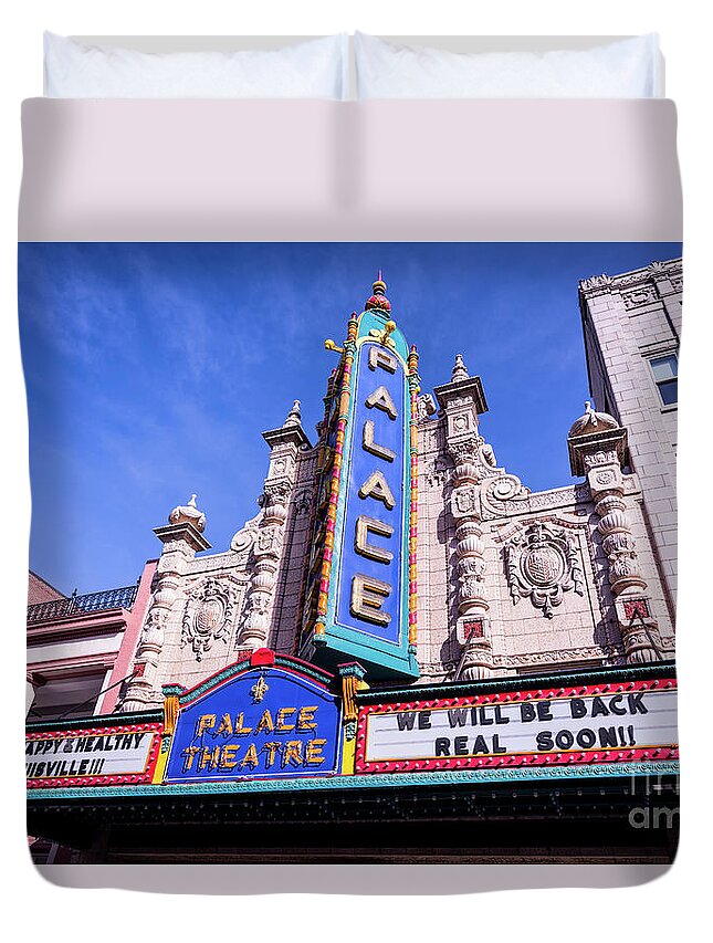 Palace Theatre Duvet Cover featuring the photograph Palace Theatre - Louisville by Gary Whitton