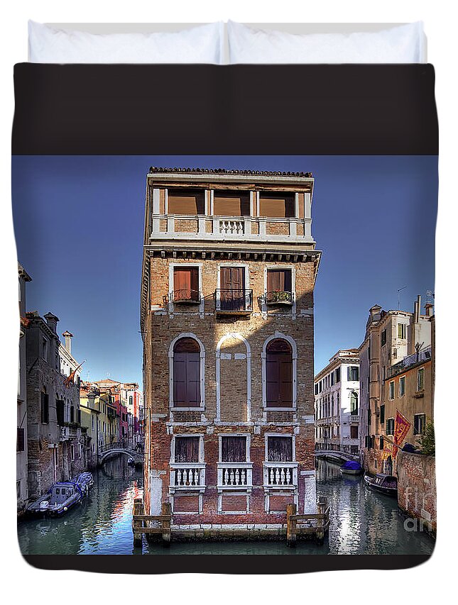 Italy Duvet Cover featuring the photograph Palazzo Tetta - Venice - Italy by Paolo Signorini