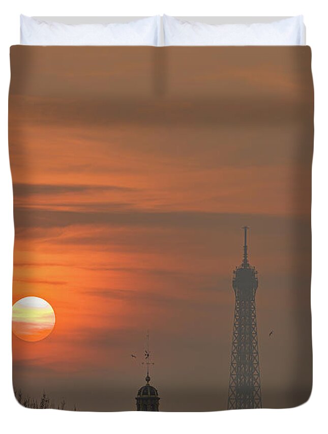 Paris Duvet Cover featuring the photograph Paris Sunset I by Mark Harrington