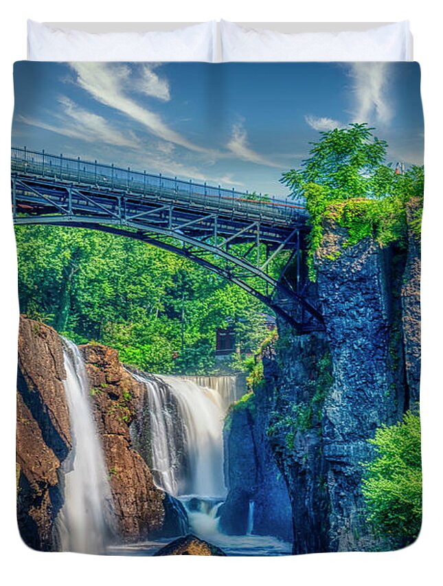 Great Falls Duvet Cover featuring the photograph Paterson Great Falls by Penny Polakoff