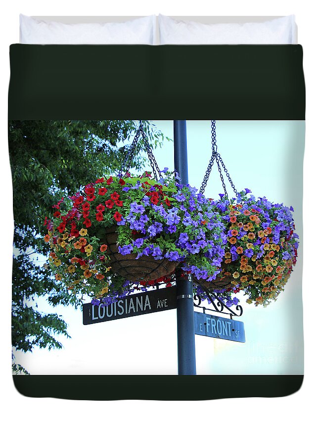 Downtown Perrysburg Duvet Cover featuring the photograph Perrysburg Ohio Hanging Baskets 7523 by Jack Schultz