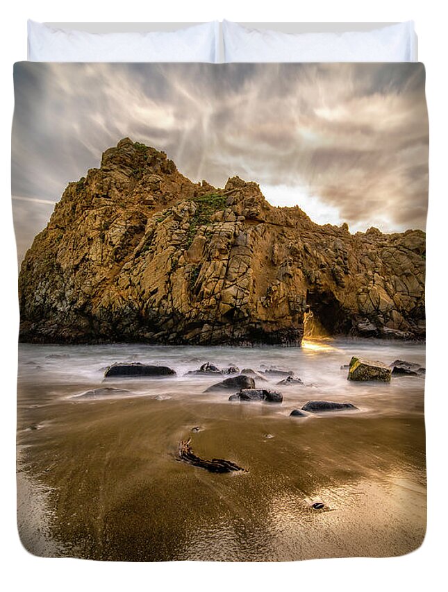 Pfieffer Beach Duvet Cover featuring the photograph Pfieffer Beach Sunset - Keyhole Offset by Kenneth Everett