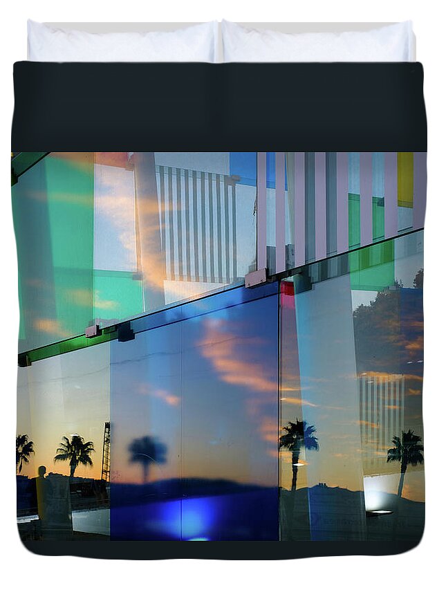 Pomidou Centre Duvet Cover featuring the photograph Pompidou abstract by Gary Browne